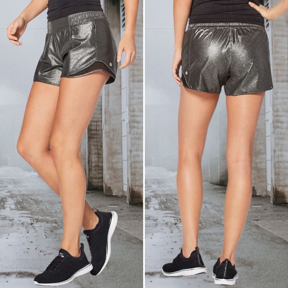RARE Lululemon Hotty Hot Short II *Long 4" (Lined) - Luminosity Foil Print Black
